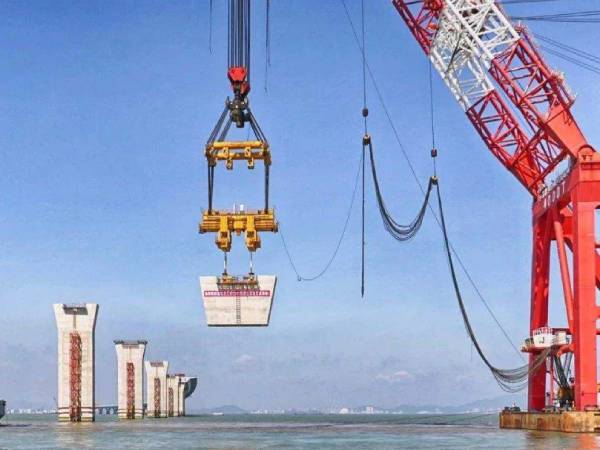 海面漂浮平臺的設(shè)計(jì)理念和工程背景是怎樣的？