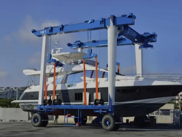 游艇吊的吊裝合同：游艇吊裝合同應(yīng)注意哪些條款和規(guī)定？